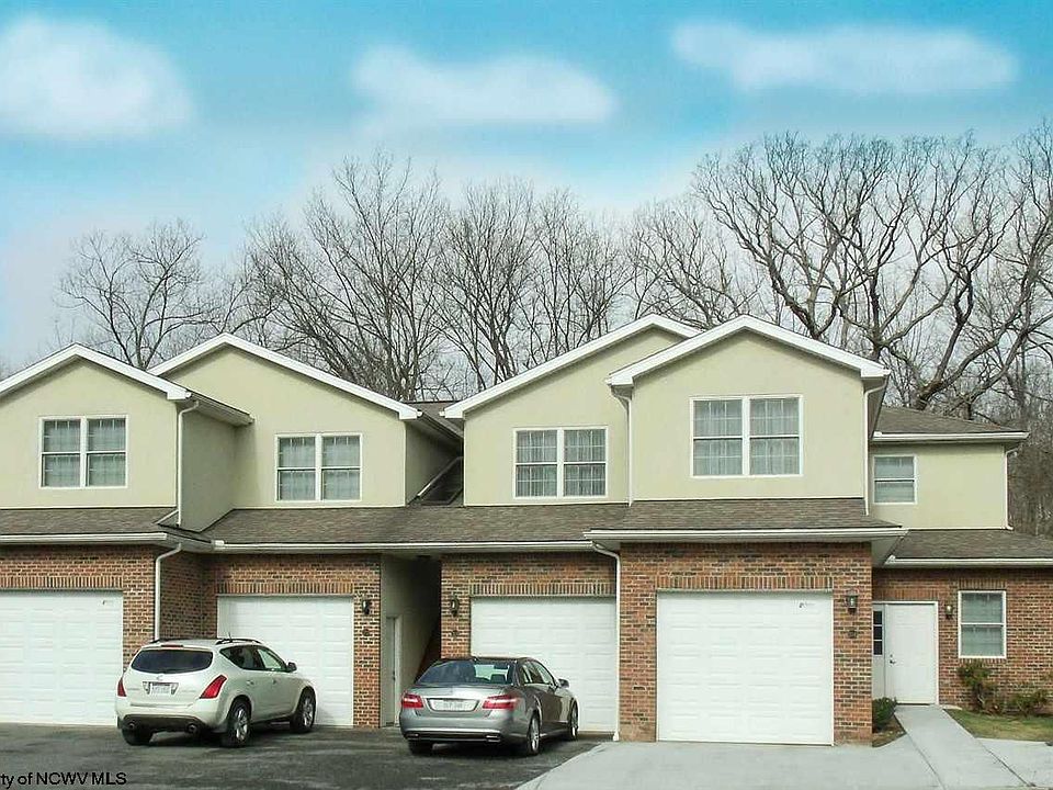 1st image of 111 Mountain Golf Dr