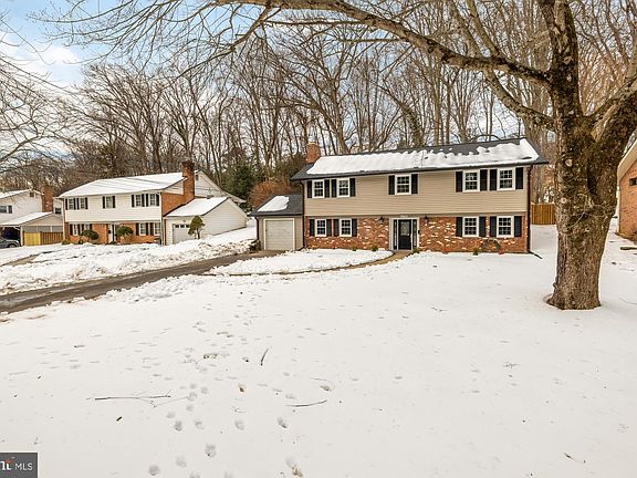 3rd image of 11708 Stonewood Ln