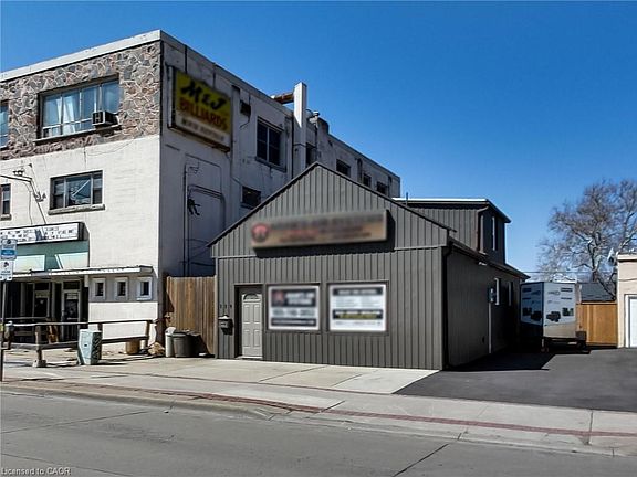 3rd image of 229 Parkdale Ave N