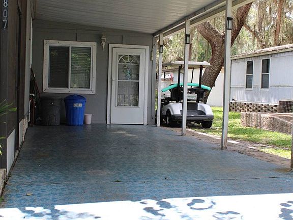 2nd image of 3807 Oakhurst Ln