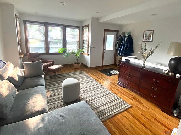 2nd image of 2727 N Drake Ave Floor 1