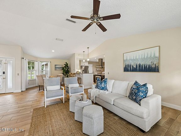 3rd image of 100 VEDRA LANDING Court