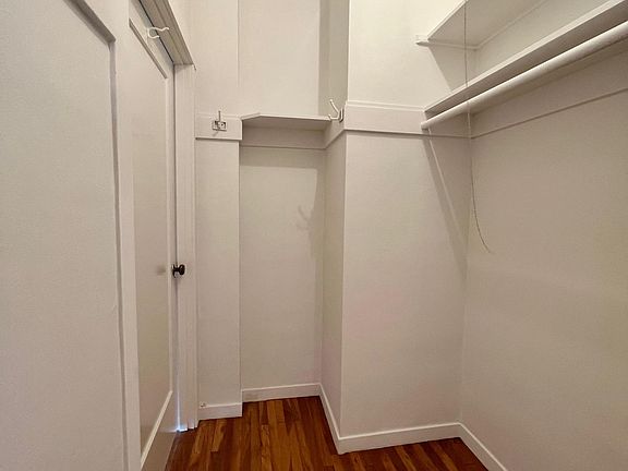 3rd image of 1835 Clay St APT 402