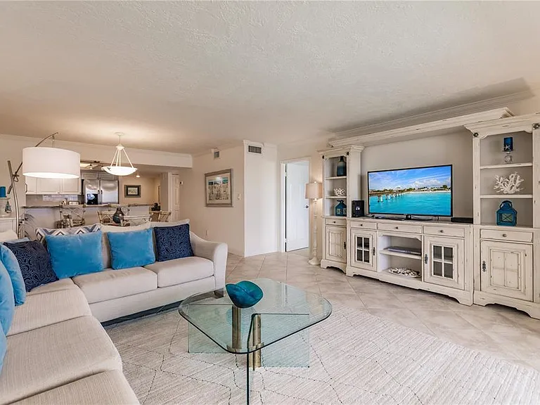 1055 W Peppertree Dr #405AA — Photo 15