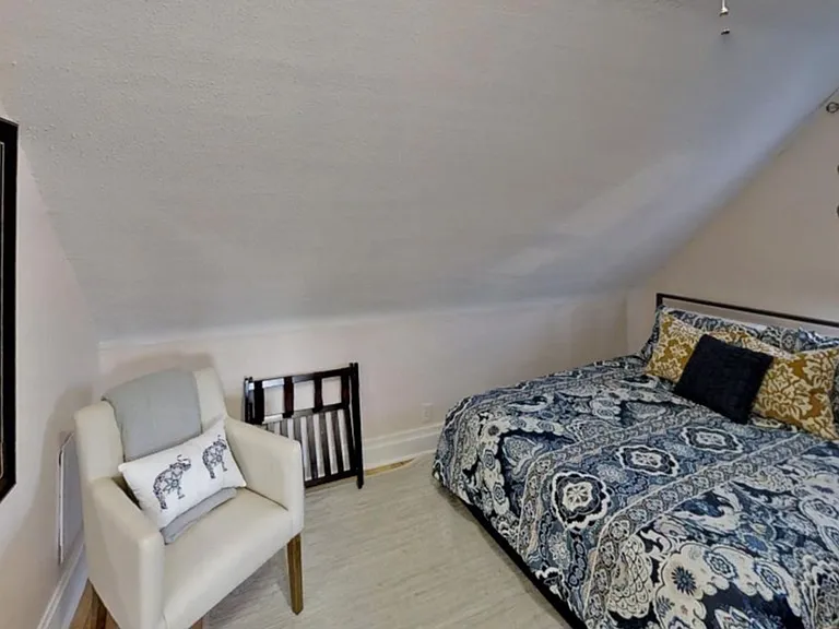 2433 Blaisdell Ave — Photo 13