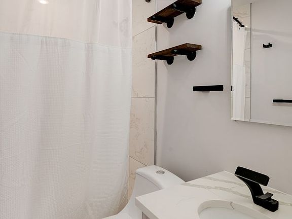 3rd image of 801 N 40th St #1