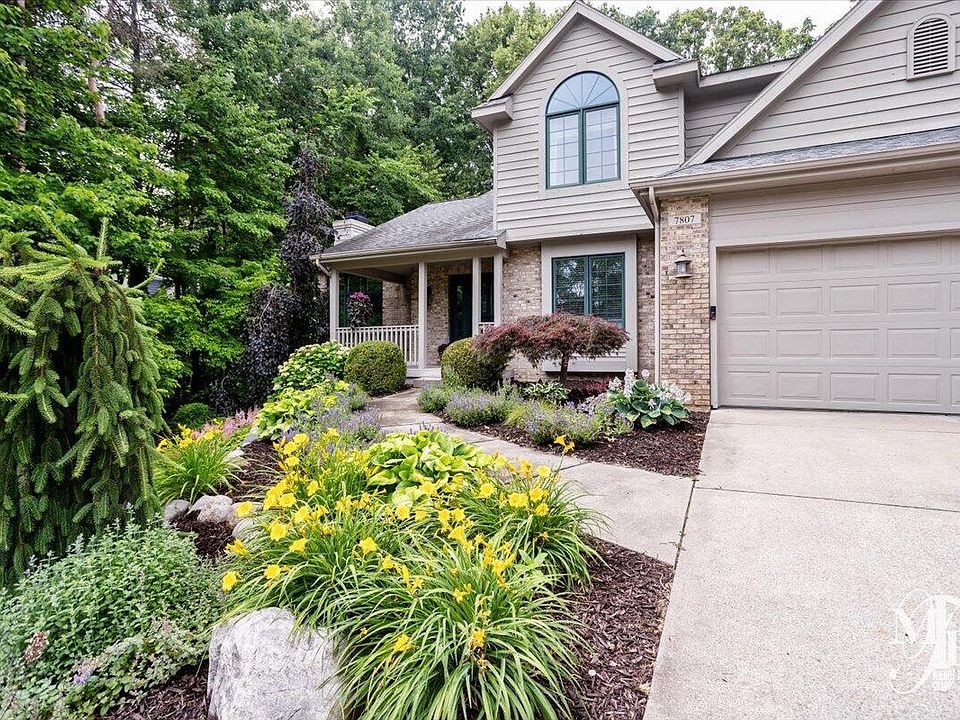 1st image of 7807 Abby Ln SE