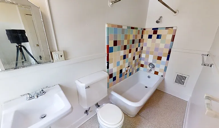 802 E Kingsley St #2 — Photo 5