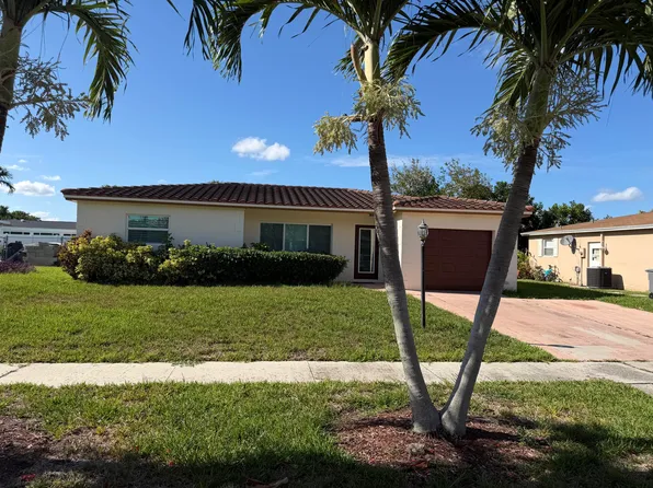 4733 Bison St, Boca Raton, FL 33428