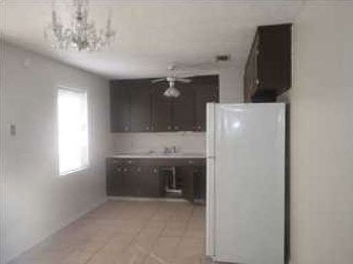 4th image of 4425 Pine Villa Cir