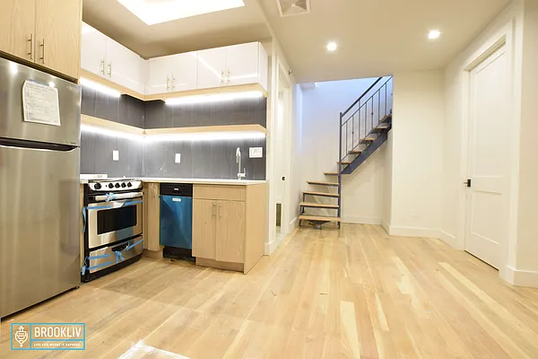 Rented by null | media 7