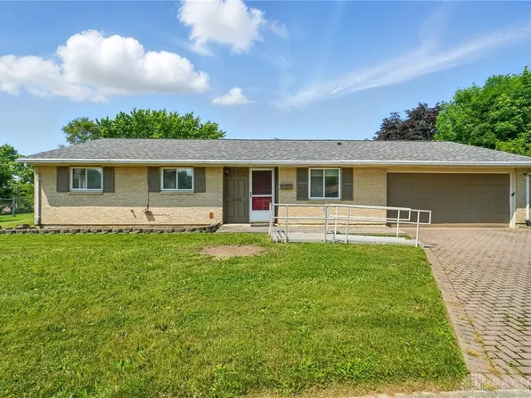 1334 Custer Ct, Troy, OH 45373