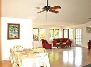 10 Kaapuni Dr, Kailua, HI 96734