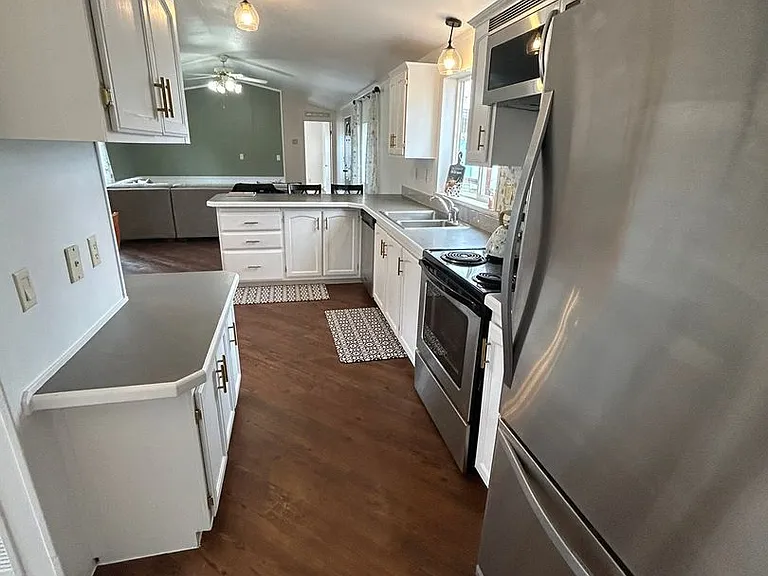 643 Grantsdale Rd #29 — Photo 7