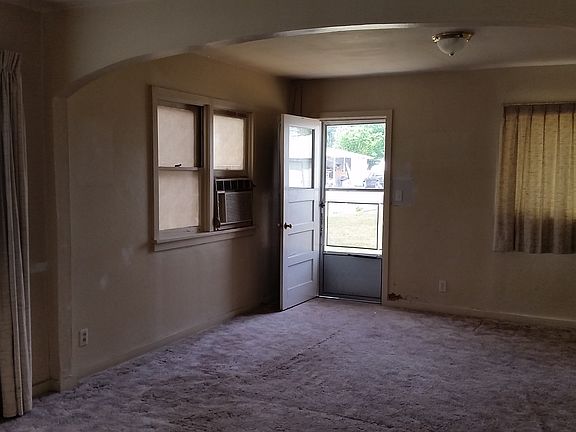 2nd image of 58 N Canyon St
