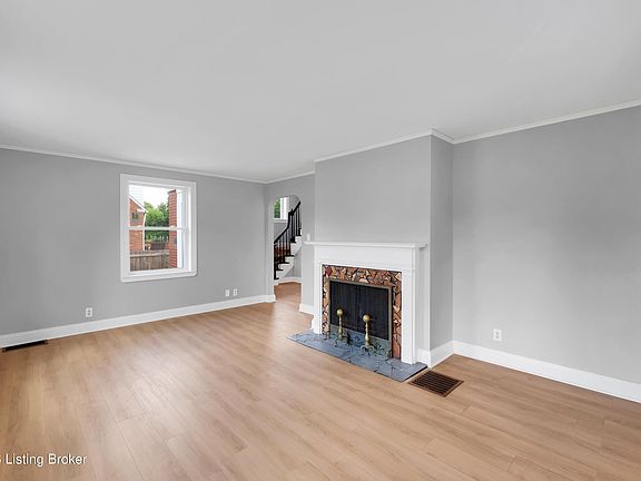5th image of 2811 Arlington Rd