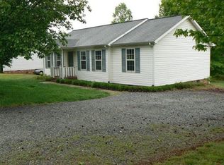 812 Thomas St, Reidsville, NC 27320