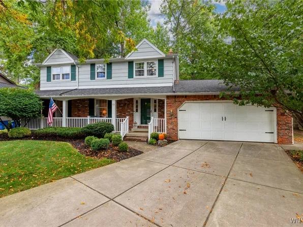 73 Treebrooke Ct, Williamsville, NY 14221