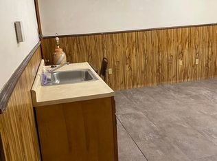 700 Main St APT 1B, Windber, PA 15963