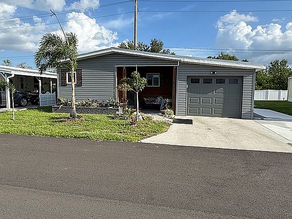 5th image of 408 Cervina Dr S