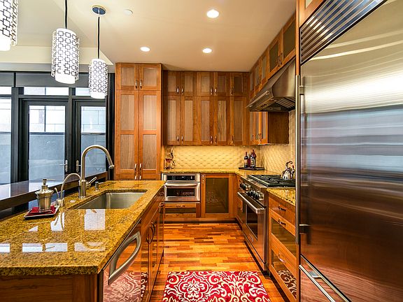 3rd image of 1077 Canyon Blvd Unit 203