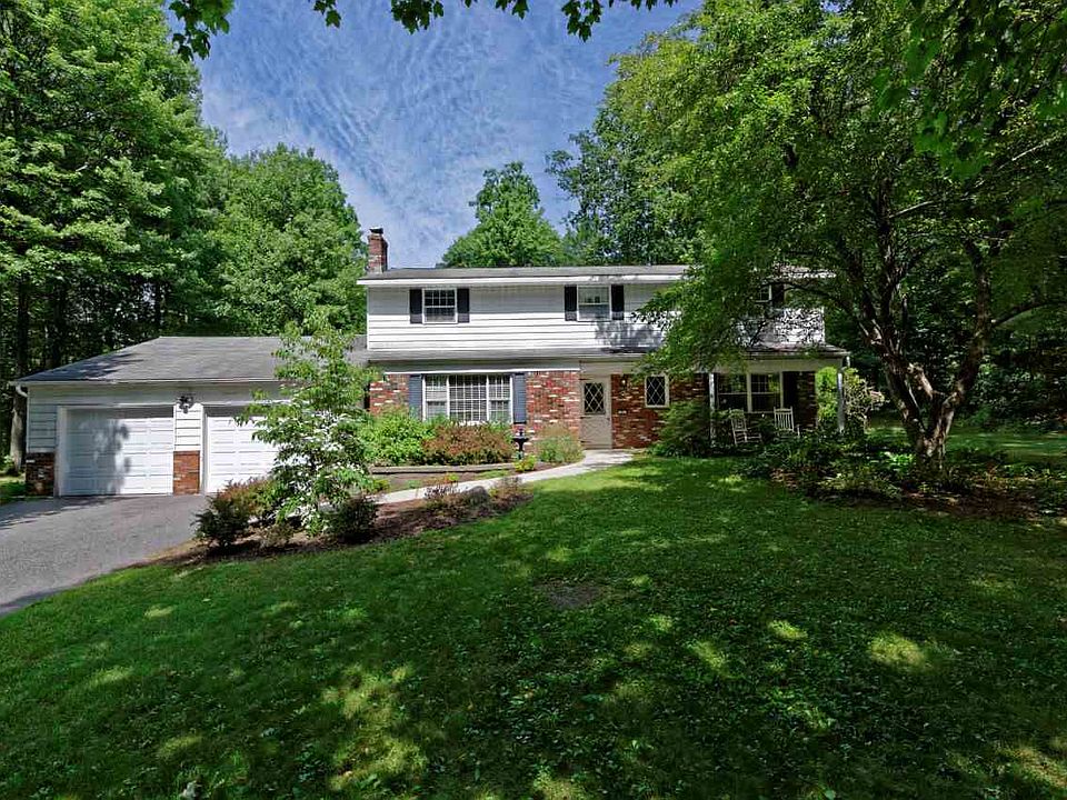 1st image of 24 Glenwood Dr
