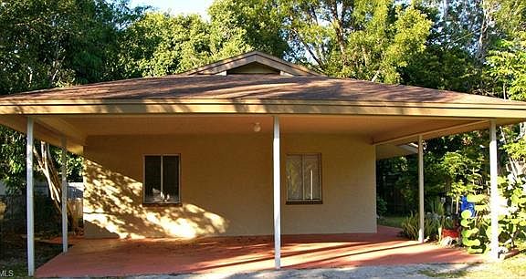 2nd image of 817/819 Indiana Ave