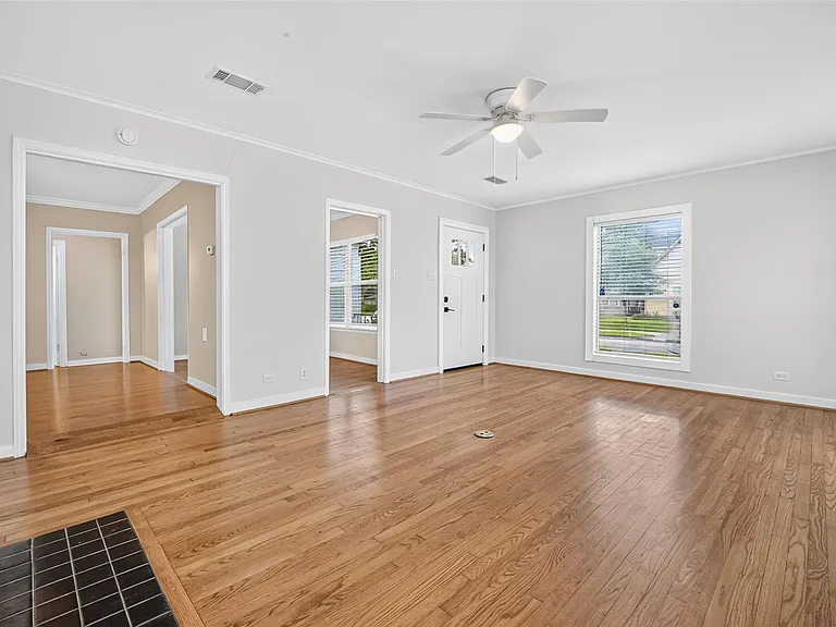 2406 Southgate Blvd — Photo 5
