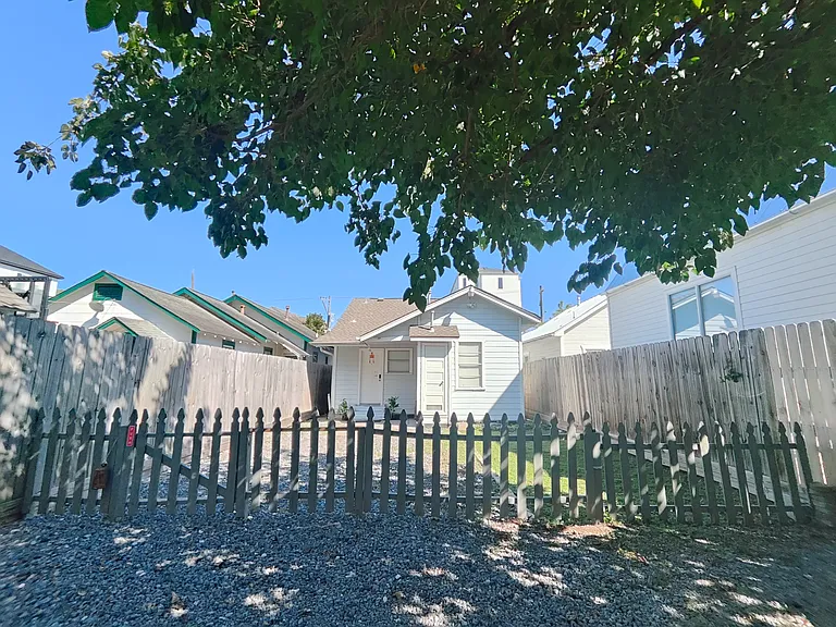 4313 Center St — Photo 34