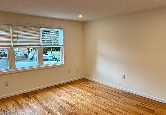 2nd image of 1 Elm Ct #3
