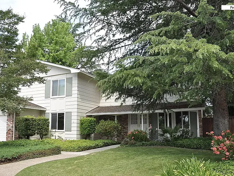 4 bed, 2358 sqft, $5,000 — Photo 1