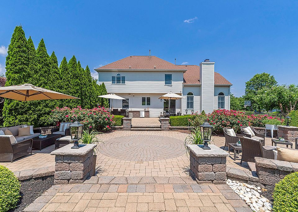 14 Sire Stakes Dr, Tinton Falls, NJ 07724 Zillow