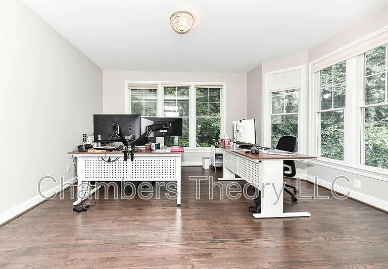 1840 Mamie Dyer Ln — Photo 25