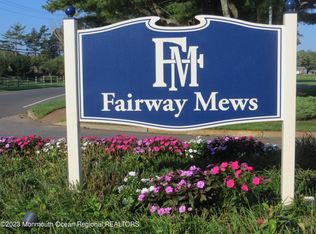 29 Linden Dr, Spring Lake, NJ 07762