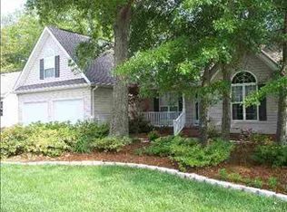 104 Northfield Ln, Simpsonville, SC 29681