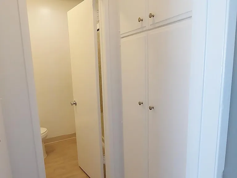510 S Mariposa Ave #303 — Photo 11