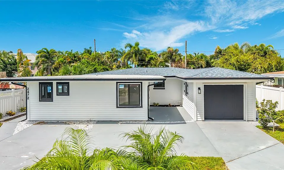 2472 Trade Winds Dr