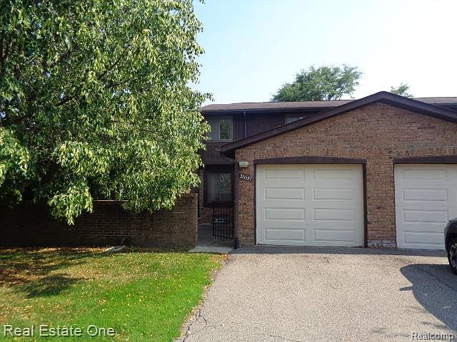 1st image of 26537 Summerdale Dr
