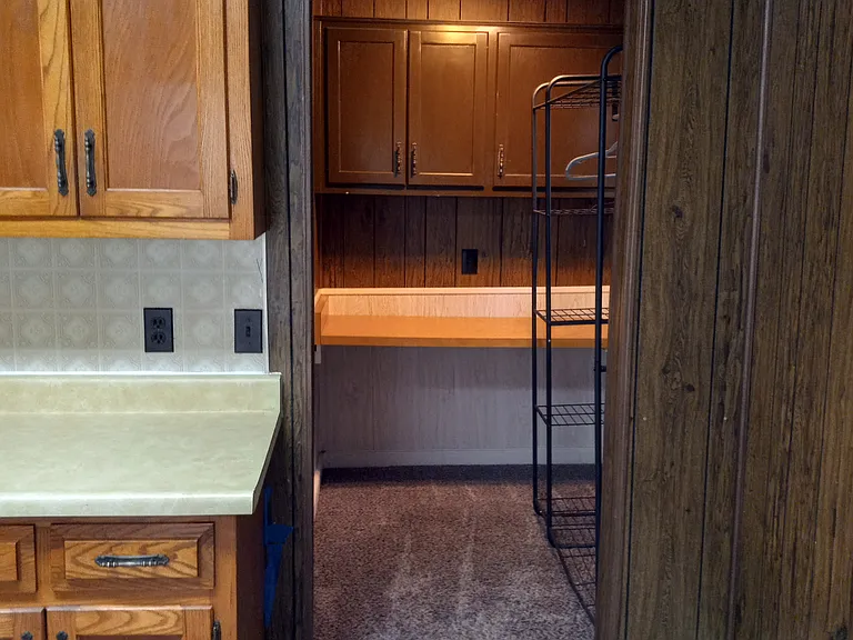 1627 W Short Ave — Photo 6
