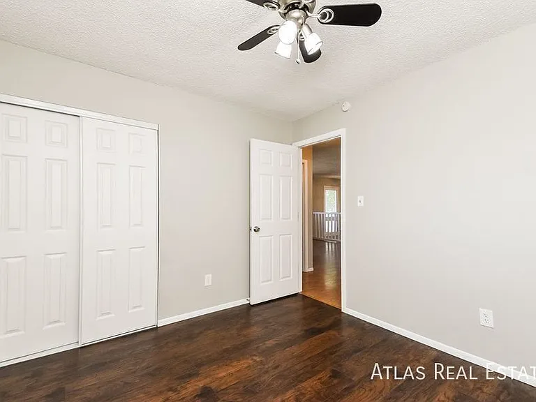 4319 Moonbeam Dr — Photo 13