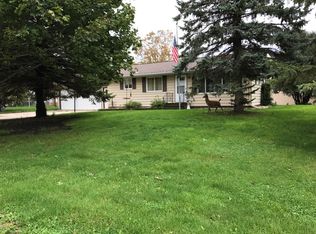 16 4th St, Hazel, SD 57242