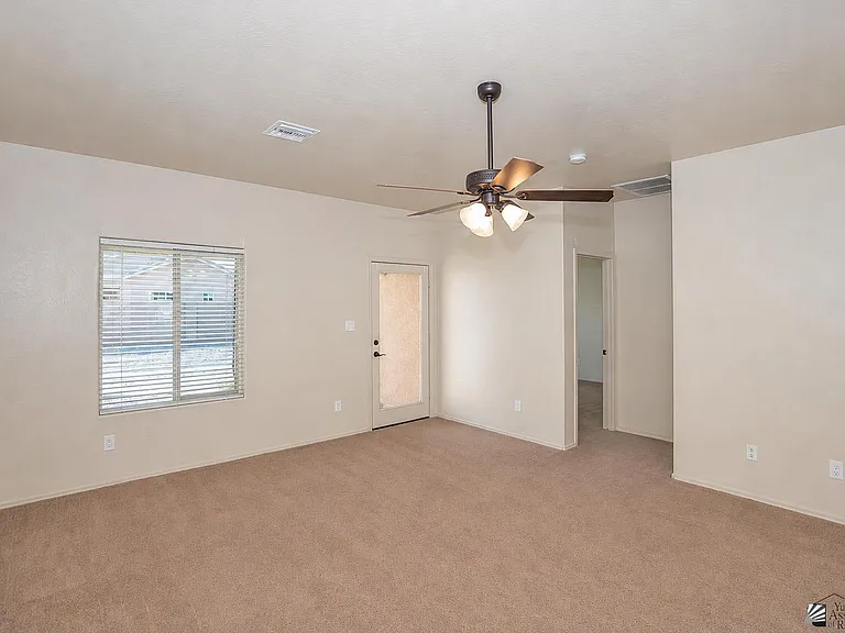 2545 S 41st Ave — Photo 3