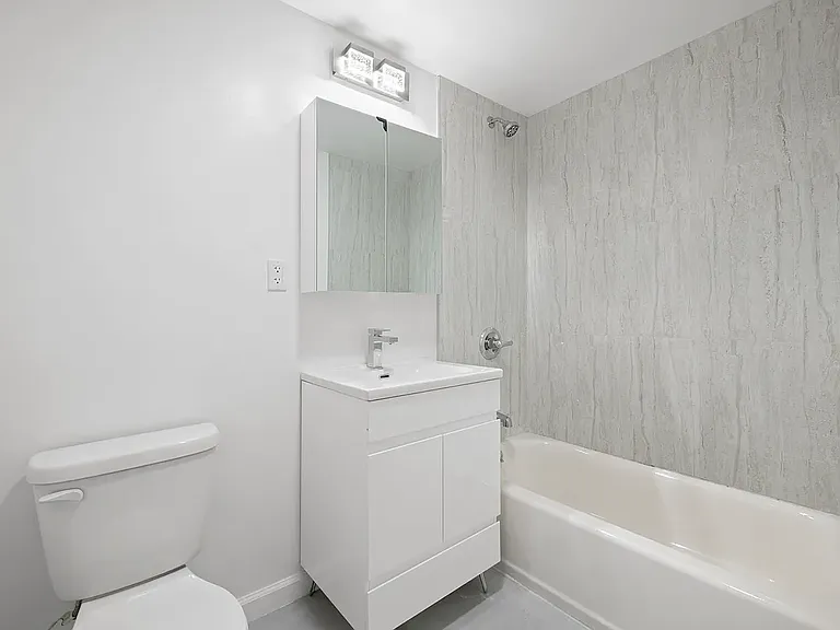 217 9th St #FOURB — Photo 9