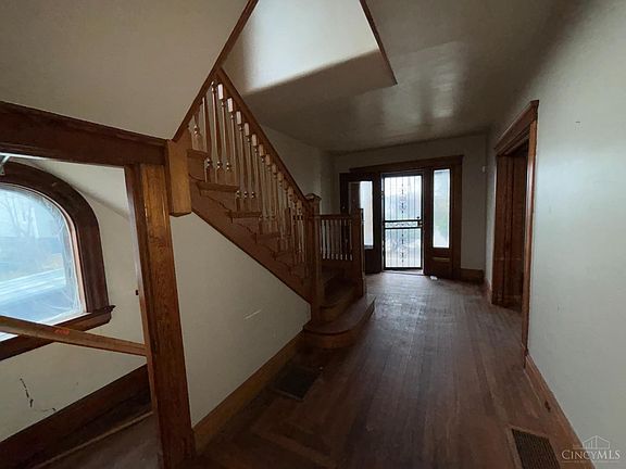 2nd image of 3339 Spokane Ave