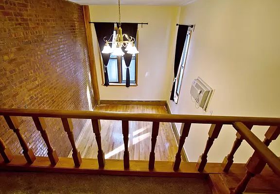 3rd image of 320 W 100th St #2B