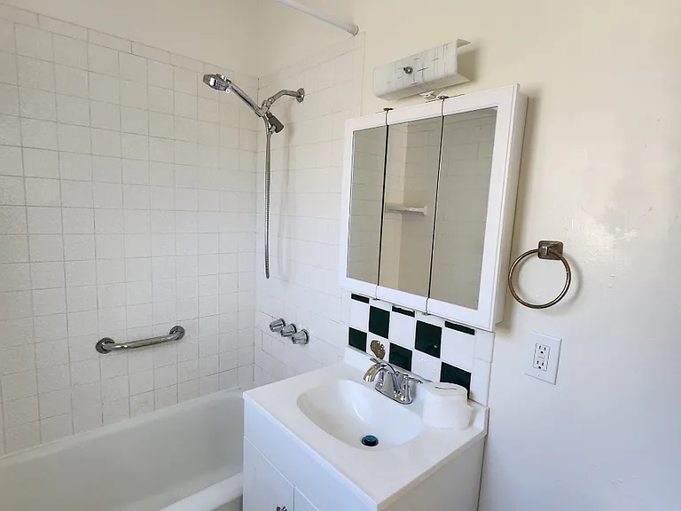 bathtub