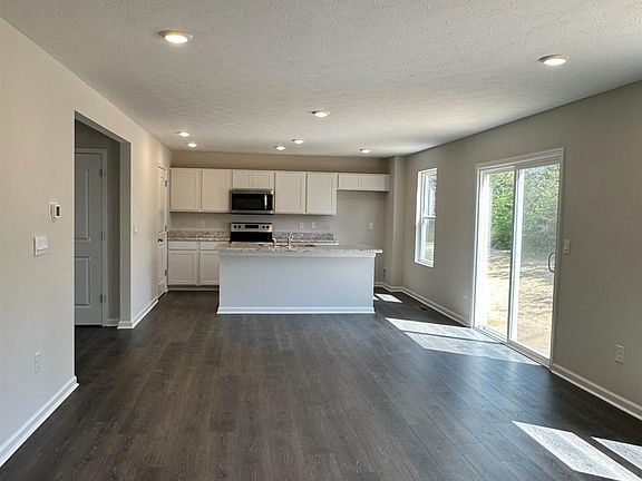 3rd image of 2457 Amelia Ct