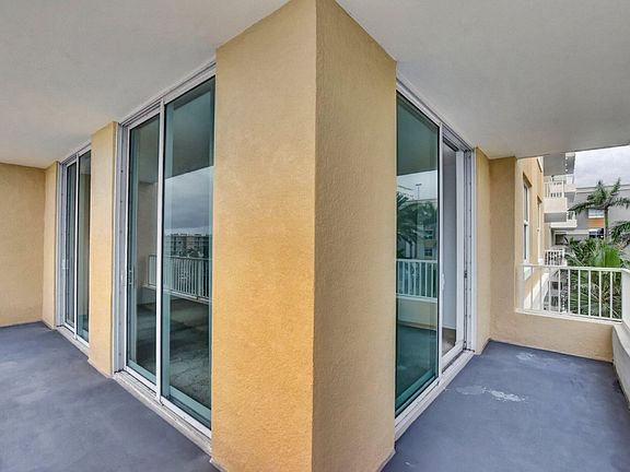 5th image of 625 Casa Loma Blvd Unit 401