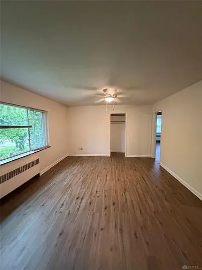 2 bed, 1.0 bath, 7942 sqft, $850 — Photo 3