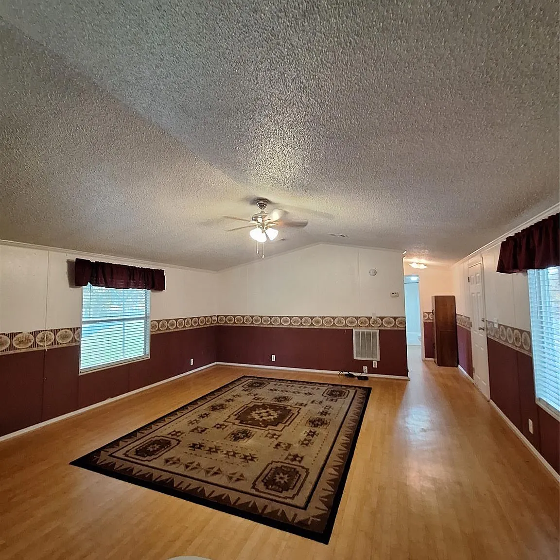 2 bed, 2.0 bath, 1368 sqft, $1,700 — Photo 4